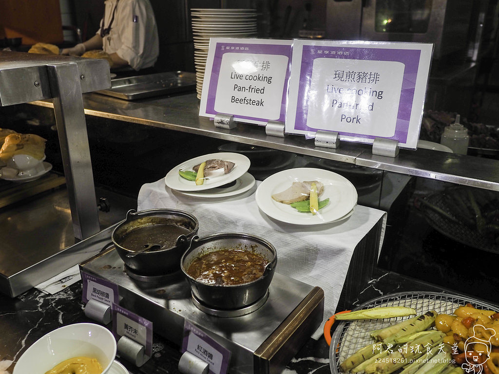 【台中】星饗道國際自助餐｜不分平假日～午晚餐買一送一｜百種料理任君吃到飽