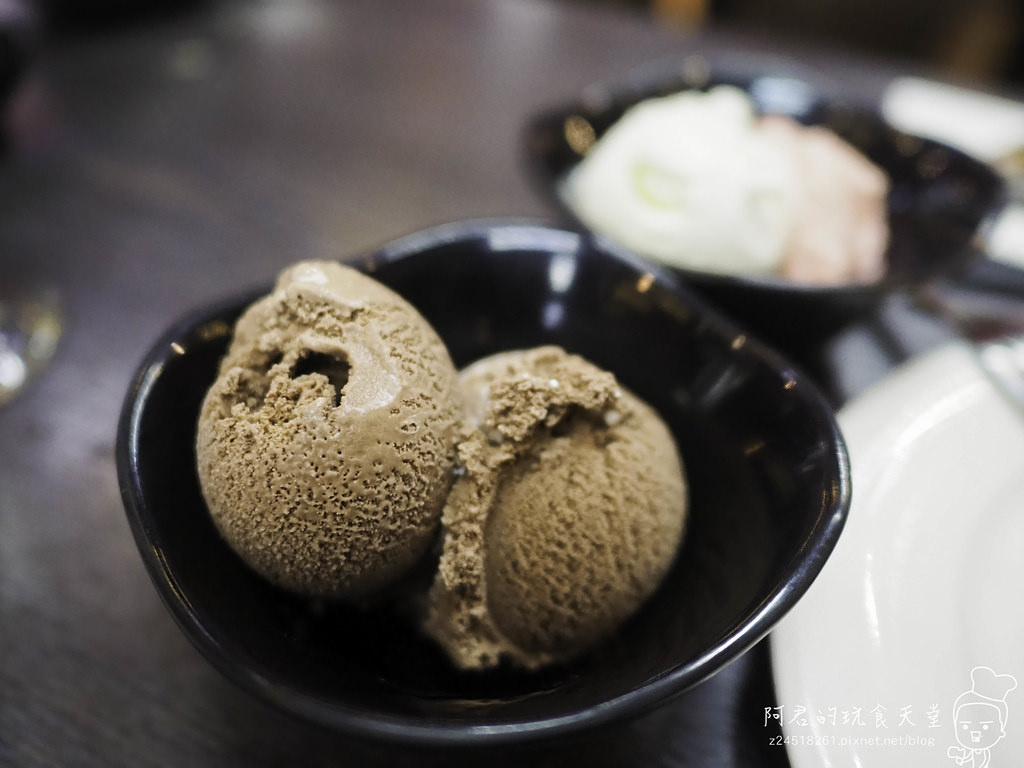 【台中】星饗道國際自助餐｜不分平假日～午晚餐買一送一｜百種料理任君吃到飽