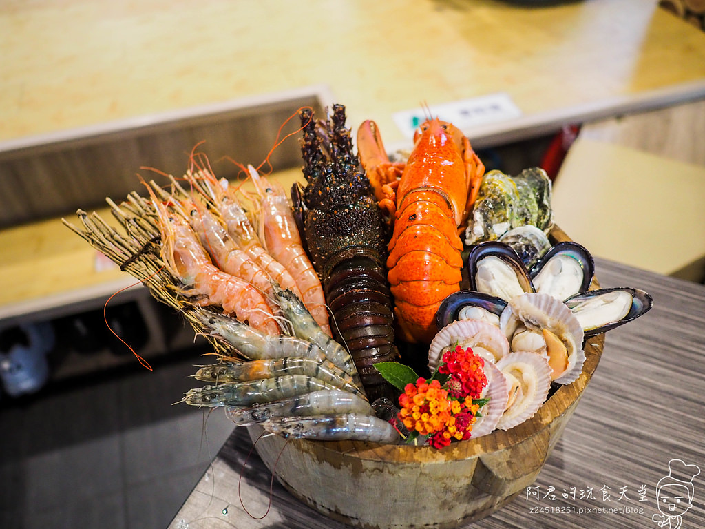 【台中】燒肉眾台中一中店｜澳洲飼養嚴選七百天～皇家澳丁牛吃到飽｜超彭派痛風海鮮桶