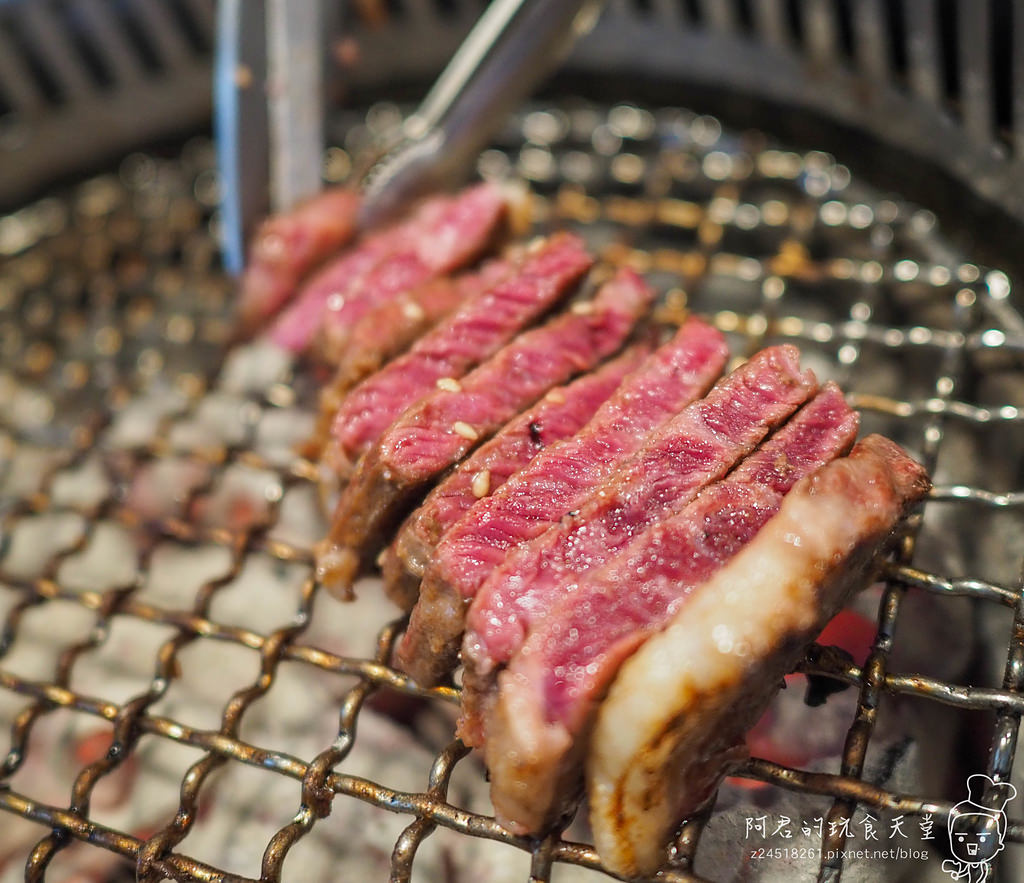 【台中】燒肉眾台中一中店｜澳洲飼養嚴選七百天～皇家澳丁牛吃到飽｜超彭派痛風海鮮桶