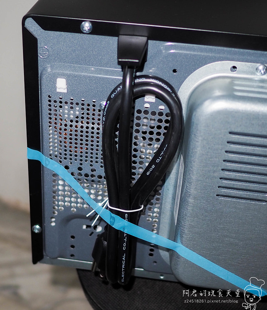 【影片開箱】FRIGIDAIRE 微電腦微波爐FKM-2552GSG|微波燒烤攏欸通|微波爐推薦 - 第8張圖 【影片開箱】FRIGIDAIRE 微電腦微波爐FKM-2552GSG|微波燒烤攏欸通|微波爐推薦