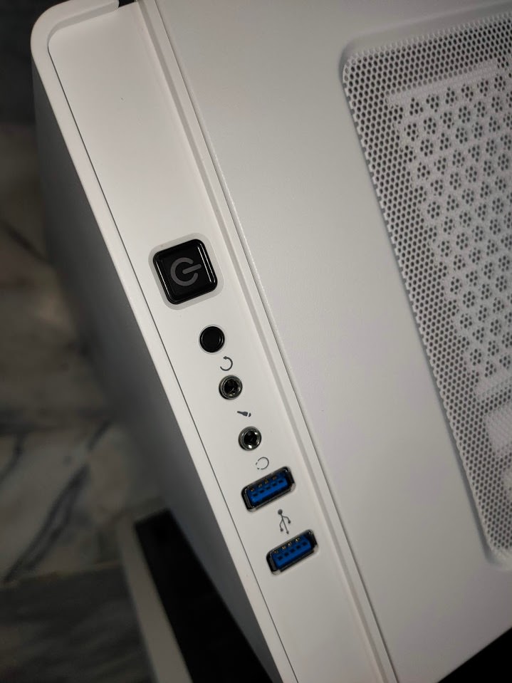 【開箱】海盜船Carbide 275R|ANTEC HCG 750|久違電腦主機更新 - 第13張圖 【開箱】海盜船Carbide 275R|ANTEC HCG 750|久違電腦主機更新