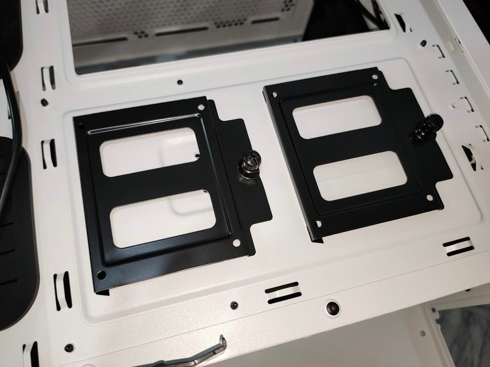 【開箱】海盜船Carbide 275R|ANTEC HCG 750|久違電腦主機更新 - 第16張圖 【開箱】海盜船Carbide 275R|ANTEC HCG 750|久違電腦主機更新