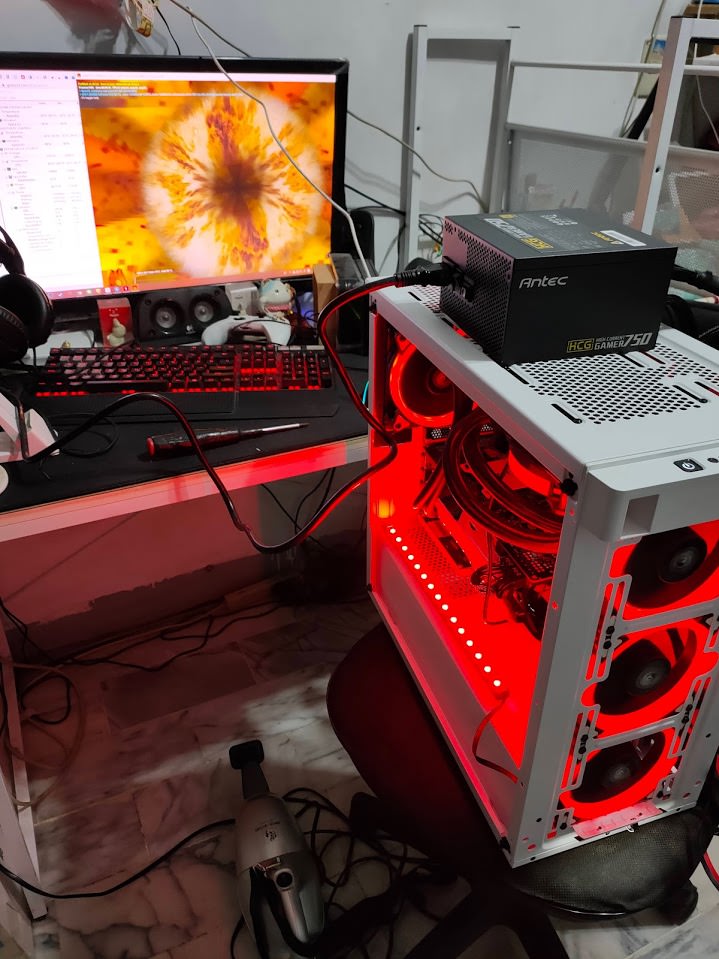【開箱】海盜船Carbide 275R|ANTEC HCG 750|久違電腦主機更新 - 第33張圖 【開箱】海盜船Carbide 275R|ANTEC HCG 750|久違電腦主機更新