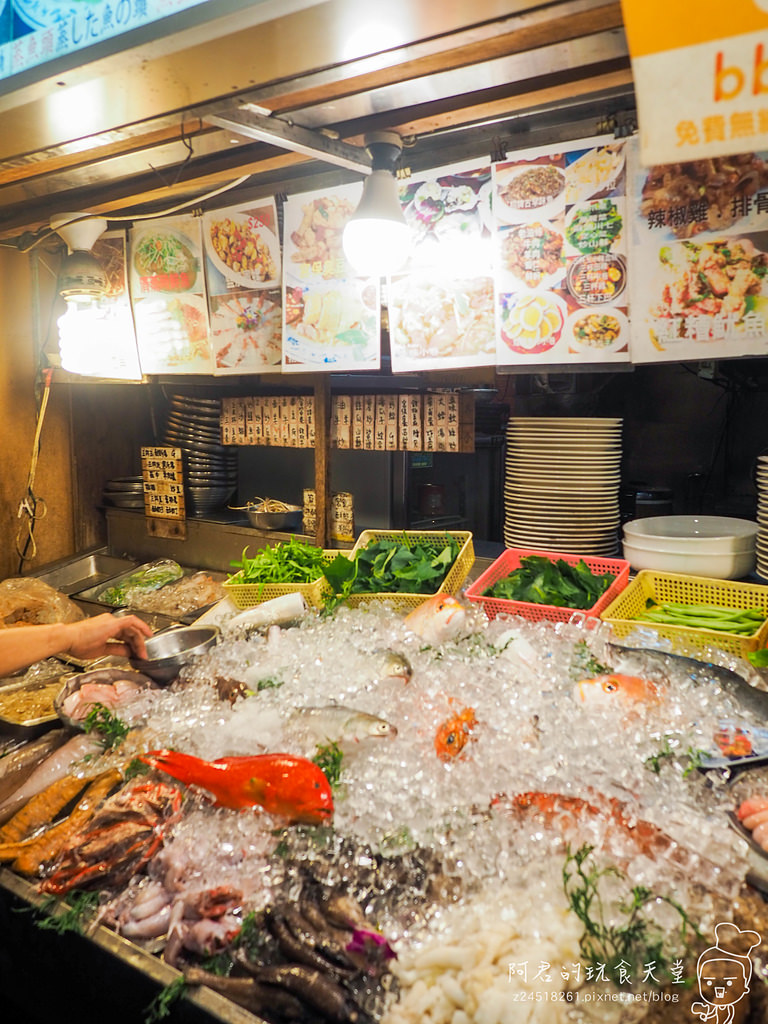 【台北】遼寧夜市｜台灣道地小吃一條街～無差別亂吃｜遼寧夜市必吃美食懶人包｜珍記甜不辣｜冰不厭榨｜鵝肉城大排檔｜正記麻油腰只｜客家自製湯圓