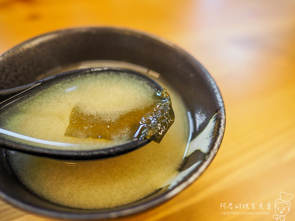 【台中】樹丼食堂 丼飯專賣店｜平價大份量丼飯｜人氣雙拼丼｜台中西屯區美食