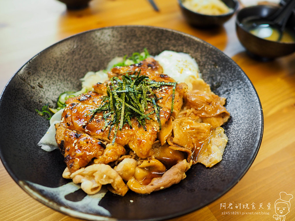 【台中】樹丼食堂 丼飯專賣店｜平價大份量丼飯｜人氣雙拼丼｜台中西屯區美食