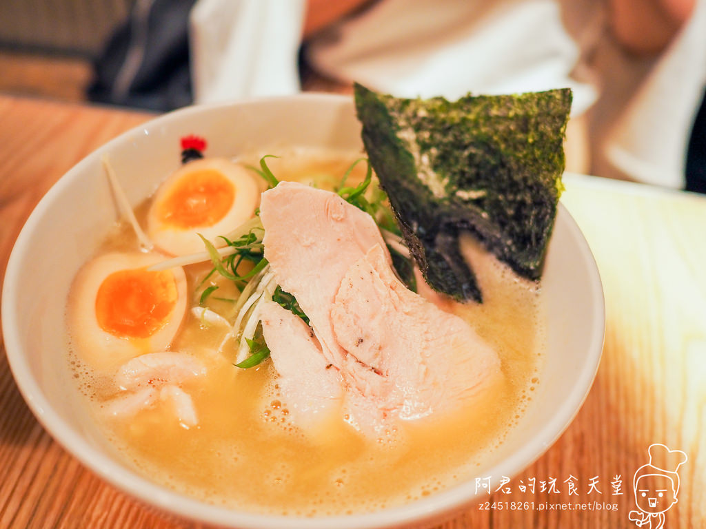 【台北】鳥人拉麵Totto Ramen｜厚切雞叉燒～雞白湯拉麵｜來自紐約的人氣拉麵｜捷運中山站美食