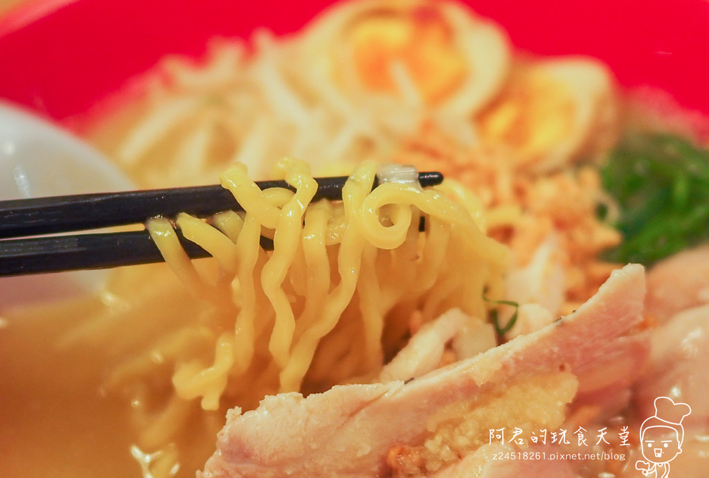 【台北】鳥人拉麵Totto Ramen｜厚切雞叉燒～雞白湯拉麵｜來自紐約的人氣拉麵｜捷運中山站美食