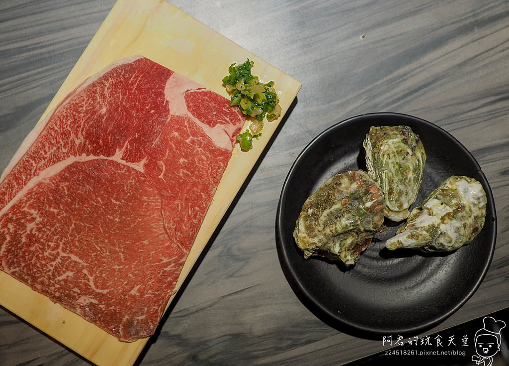 【台北】好客海鮮炭火燒肉吃喝到飽(台北信義店)｜好海派858吃到飽｜打卡按讚送調酒｜捷運市政府｜愛評體驗券