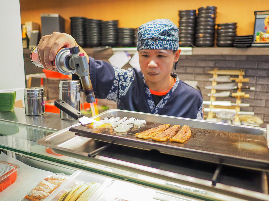 【台北】五漁村丼飯屋｜給你極致的痛風饗宴～升龍痛風丼、活虎海鮮丼｜西湖捷運站美食｜愛評體驗券