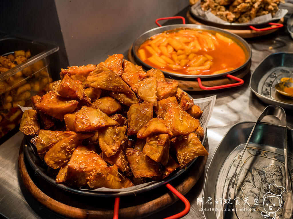 【台北】肉倉韓式烤肉｜除了烤肉，韓式小菜、熟食也很優｜西門町吃到飽餐廳