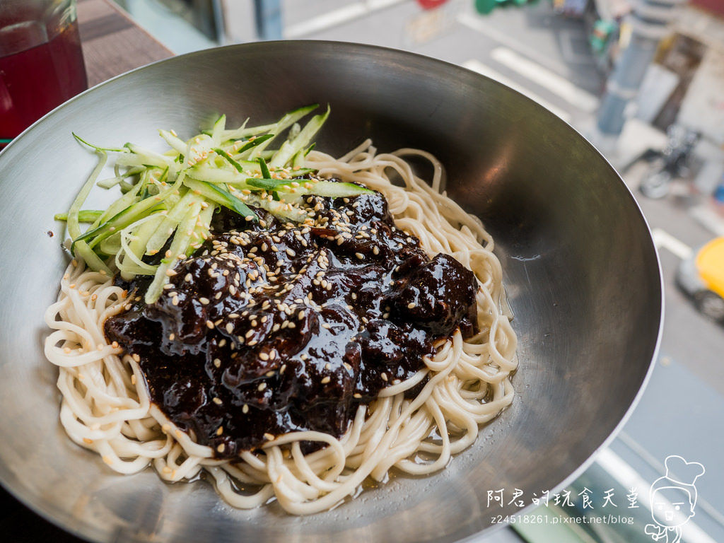 【台北】肉倉韓式烤肉｜除了烤肉，韓式小菜、熟食也很優｜西門町吃到飽餐廳