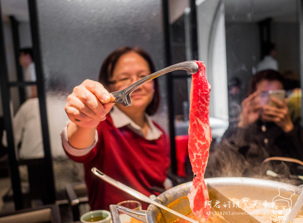 【台北】青花驕麻辣鍋｜王品旗下新品牌｜重慶九葉青花椒｜聚餐吃火鍋新選擇｜台北捷運中山站美食