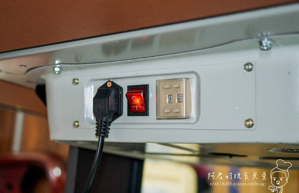 【開箱】五吉電動麻將桌|安靜洗牌不求人|購買推薦三吉郎摺疊麻將桌 - 第25張圖 【開箱】五吉電動麻將桌|安靜洗牌不求人|購買推薦三吉郎摺疊麻將桌