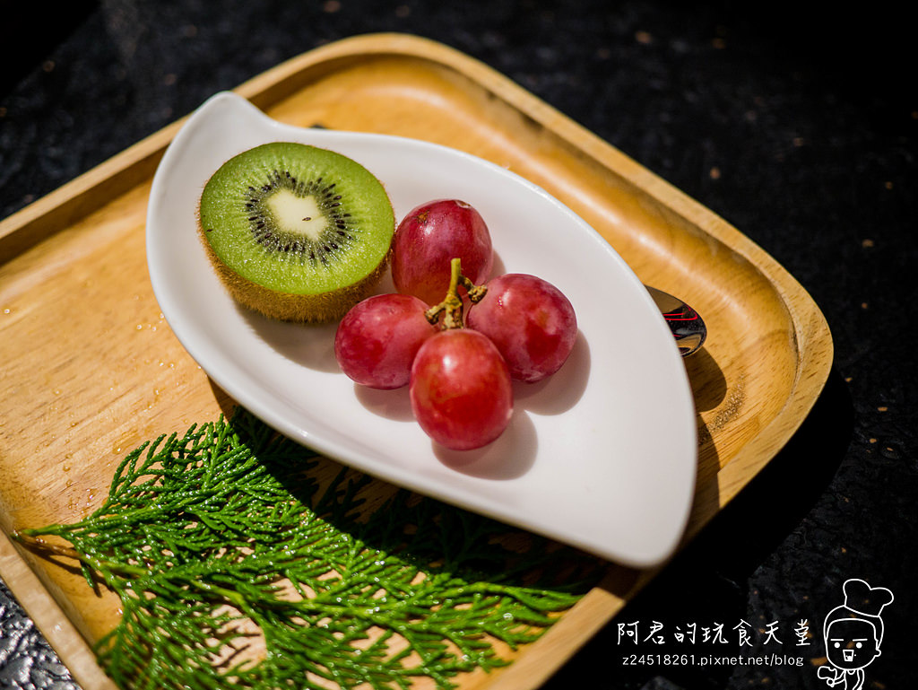 【台北】藝奇ikki 新日本料理(敦化北店)|大推生牛肉刺身|大蟳祭~新鮮度滿點的霸王蟹 - 第36張圖 【台北】藝奇ikki 新日本料理(敦化北店)|大推生牛肉刺身|大蟳祭~新鮮度滿點的霸王蟹