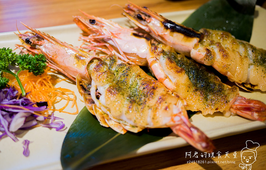 【台北】東街日本料理｜七百元無菜單料理｜超吸睛的日見肋眼生牛肉