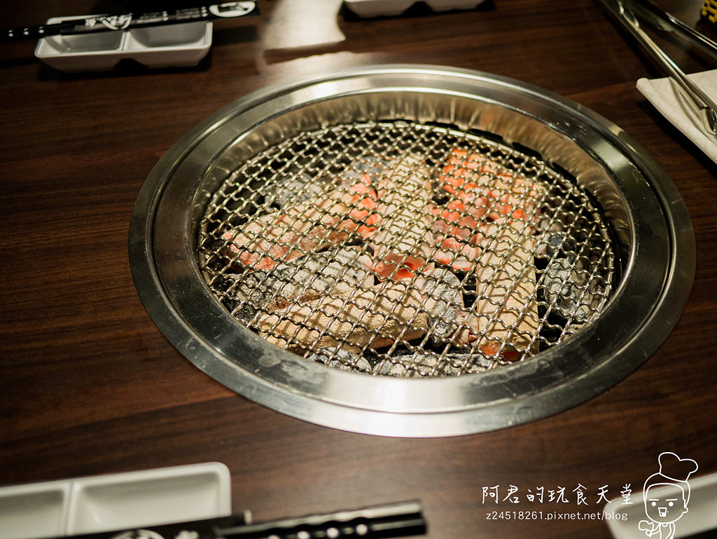 【台北】燒肉眾(大安店)｜炭火燒肉吃到飽｜上菜速度超級快