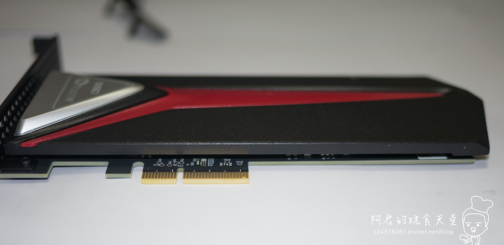 【開箱】讀取速度2000MB/S Plextor 電競風格SSD M8PeY 256GB 開箱、遊戲讀取測試 - 第12張圖 【開箱】讀取速度2000MB/S Plextor 電競風格SSD M8PeY 256GB 開箱、遊戲讀取測試