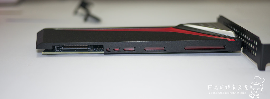 【開箱】讀取速度2000MB/S Plextor 電競風格SSD M8PeY 256GB 開箱、遊戲讀取測試 - 第13張圖 【開箱】讀取速度2000MB/S Plextor 電競風格SSD M8PeY 256GB 開箱、遊戲讀取測試