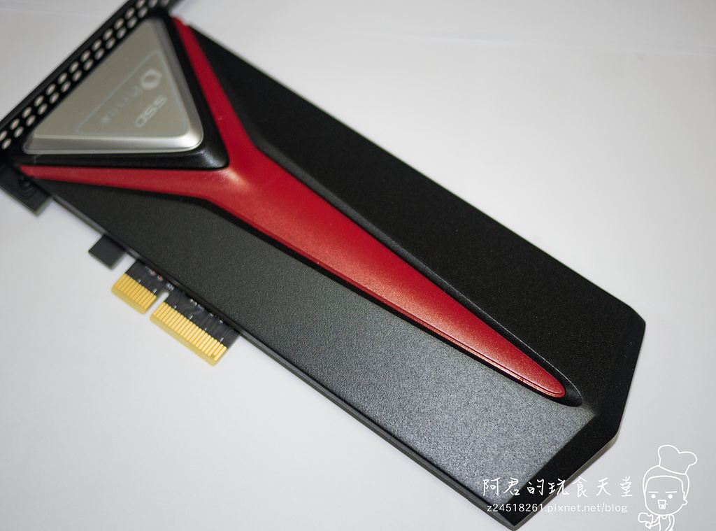 【開箱】讀取速度2000MB/S Plextor 電競風格SSD M8PeY 256GB 開箱、遊戲讀取測試 - 第15張圖 【開箱】讀取速度2000MB/S Plextor 電競風格SSD M8PeY 256GB 開箱、遊戲讀取測試