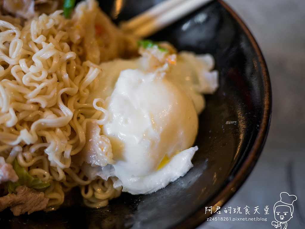 【台南】保哥黑輪｜炒泡麵料多味美｜孔廟商圈人氣美食