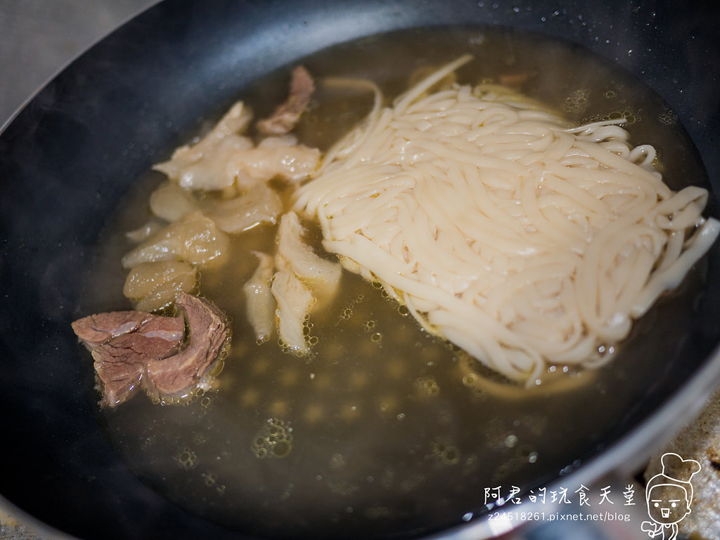 【宅配美食】珍苑牛肉麵　牛肉麵也可以宅配！？多種道地台灣美味任君挑選