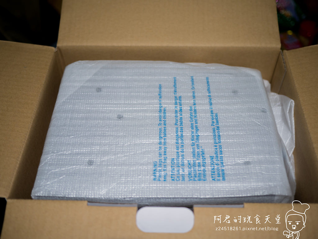 飛利浦Saeco POEMIA 半自動義式咖啡機HD8323 開箱~在家也能享受濃醇香 - 第3張圖 飛利浦Saeco POEMIA 半自動義式咖啡機HD8323 開箱~在家也能享受濃醇香