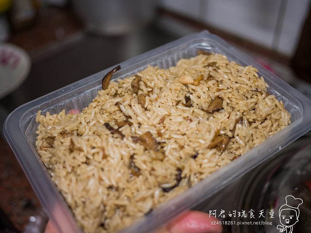 【台北】郭記麻辣臭豆腐、招牌油飯　在家也能吃到美味的夜市小吃