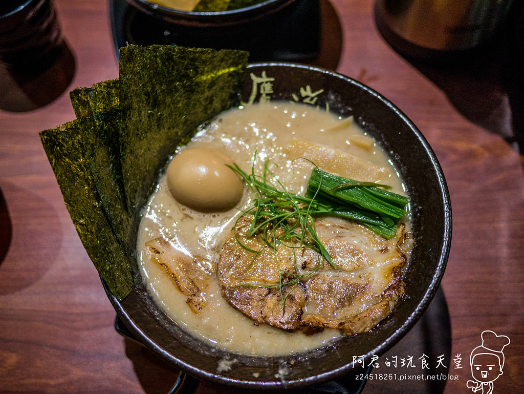 【台北】鷹流拉麵 號稱台灣最濃的拉麵湯頭