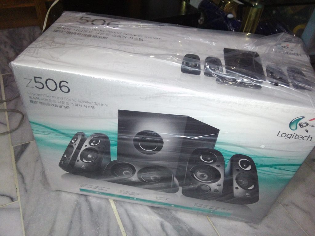 入門款5.1環繞音效 Logitech Z506 開箱 (及影片5.1聲道輸出設定) - 第6張圖 入門款5.1環繞音效 Logitech Z506 開箱 (及影片5.1聲道輸出設定)