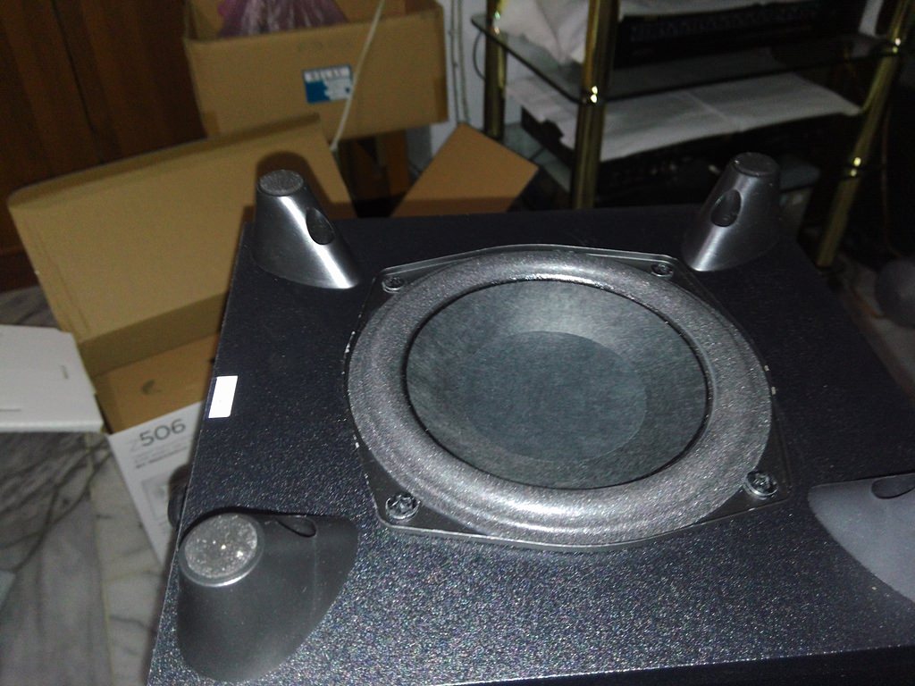 入門款5.1環繞音效 Logitech Z506 開箱 (及影片5.1聲道輸出設定) - 第9張圖 入門款5.1環繞音效 Logitech Z506 開箱 (及影片5.1聲道輸出設定)