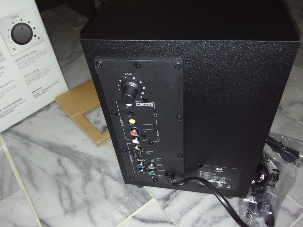 入門款5.1環繞音效 Logitech Z506 開箱 (及影片5.1聲道輸出設定) - 第11張圖 入門款5.1環繞音效 Logitech Z506 開箱 (及影片5.1聲道輸出設定)