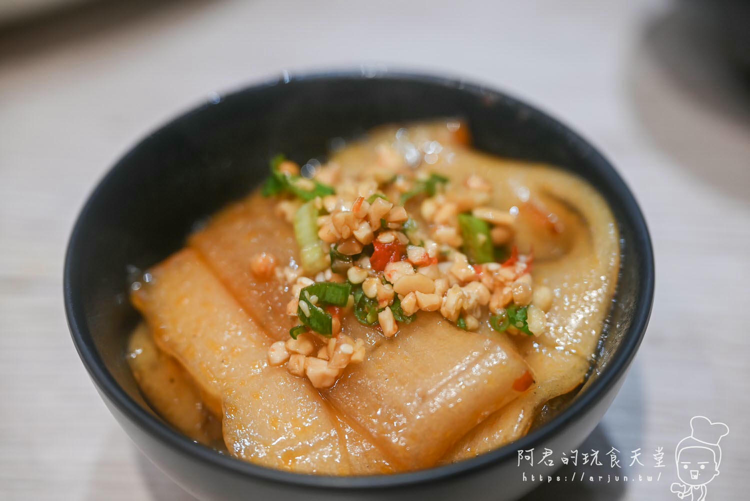 【台中】餉串串｜正宗四川特色小吃串串香，台中也吃的到！食材種類多樣化一串只要10元起｜加 LINE 再送 5 隻串串兌換券！