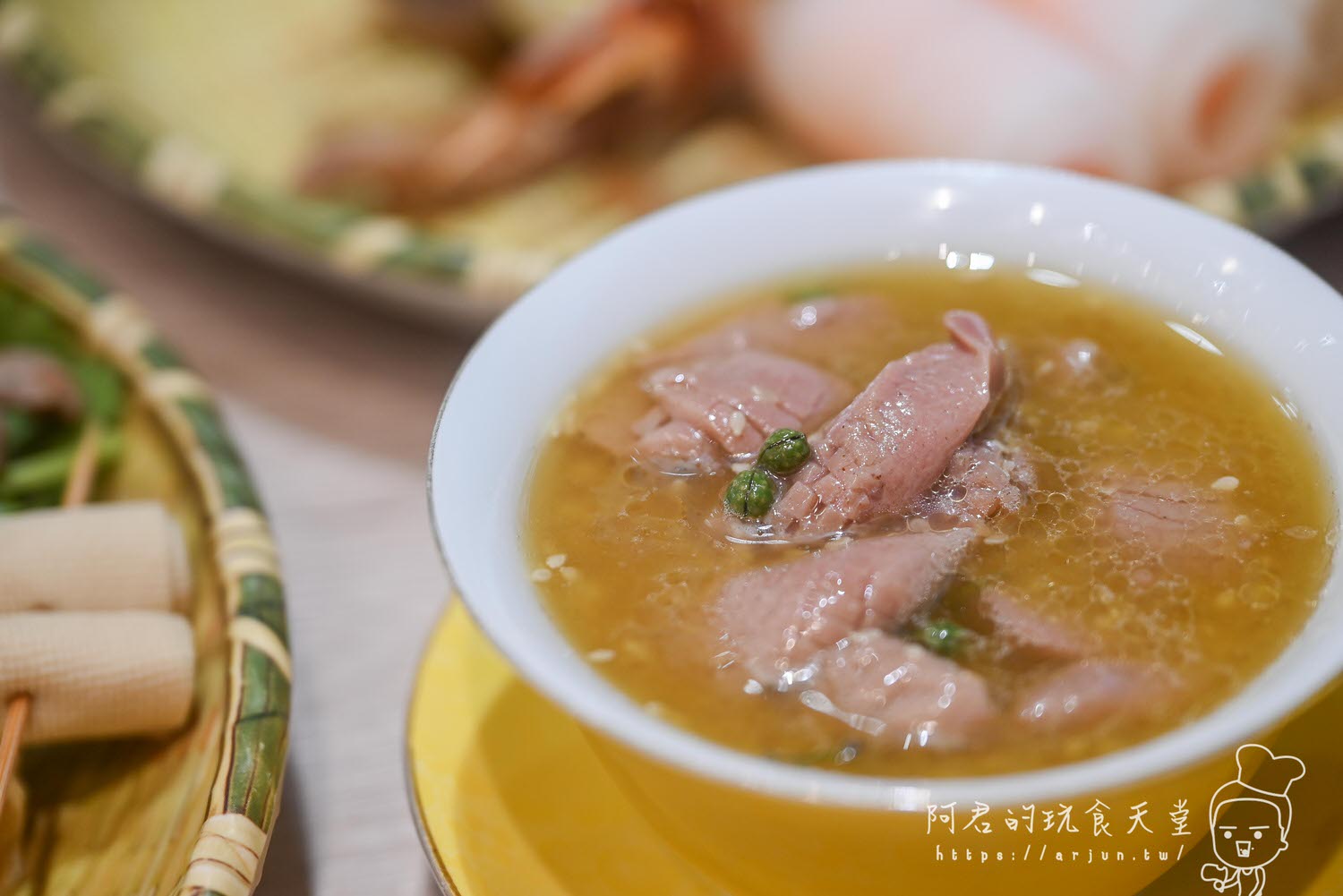 【台中】餉串串｜正宗四川特色小吃串串香，台中也吃的到！食材種類多樣化一串只要10元起｜加 LINE 再送 5 隻串串兌換券！