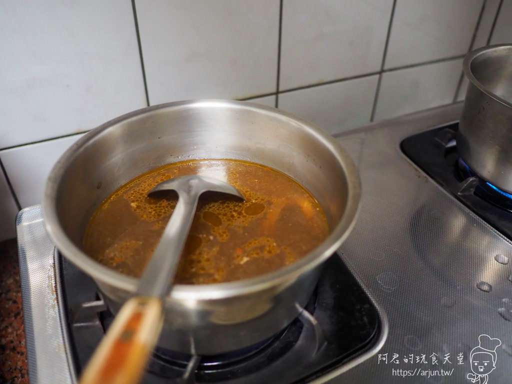 【宅配】寶兒岳麵館｜沒等一個月吃不到的牛肉麵｜還有私房炸醬麵香濃麻醬麵也很讚喔