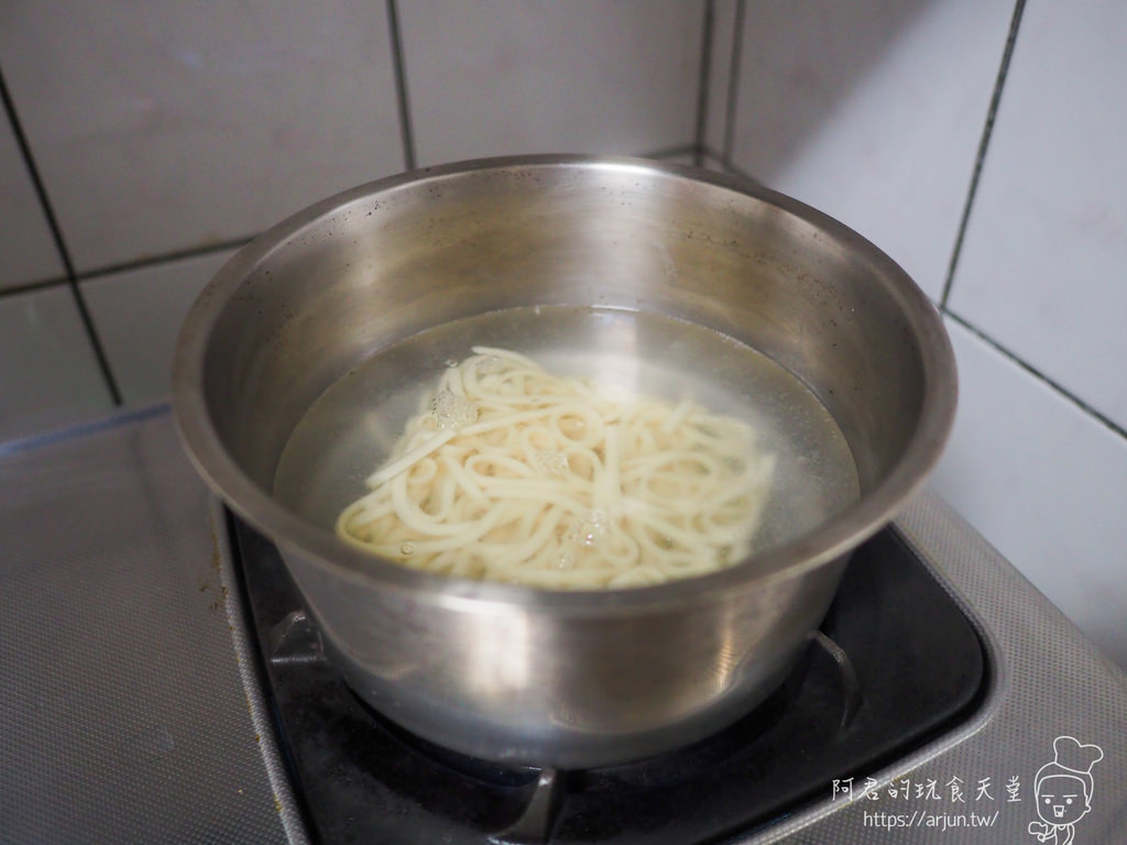 【宅配】寶兒岳麵館｜沒等一個月吃不到的牛肉麵｜還有私房炸醬麵香濃麻醬麵也很讚喔