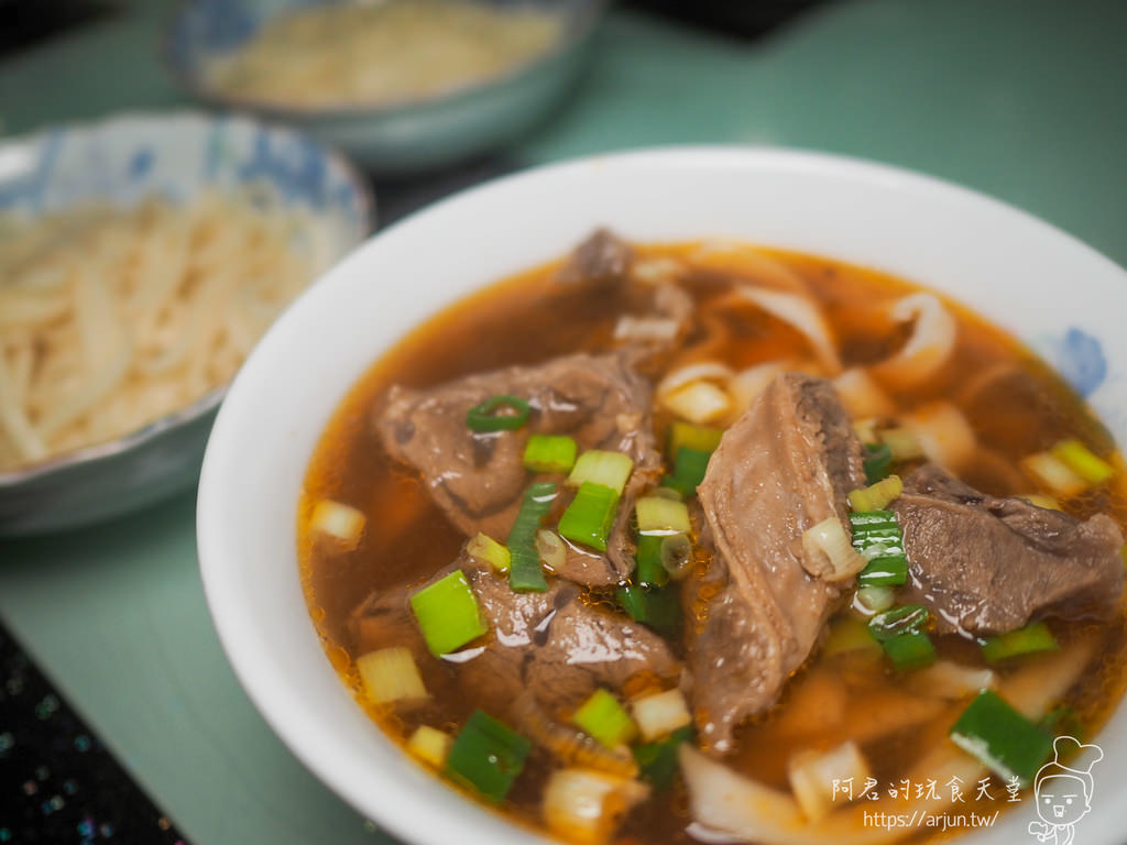 【宅配】寶兒岳麵館｜沒等一個月吃不到的牛肉麵｜還有私房炸醬麵香濃麻醬麵也很讚喔