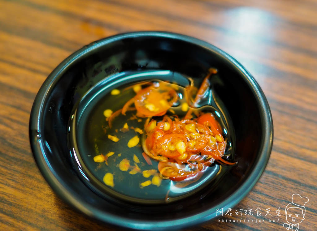 【台中】洪師傅川味麵食館｜周末限定的好味道「番茄清燉牛腩麵」