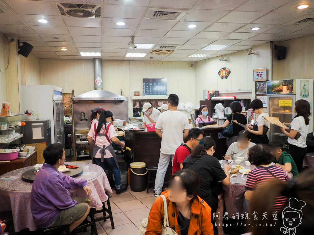 【台中】御饌臻品 黎明店｜包子裡面居然是三杯炒飯！？｜南屯區美食推薦