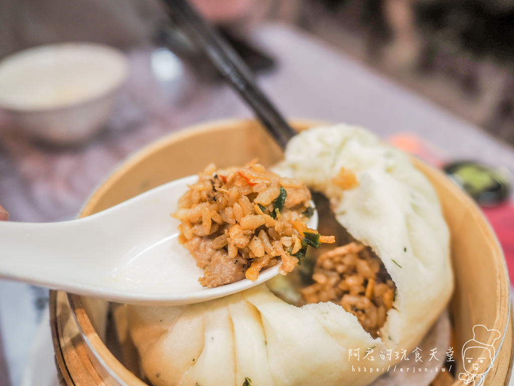 【台中】御饌臻品 黎明店｜包子裡面居然是三杯炒飯！？｜南屯區美食推薦