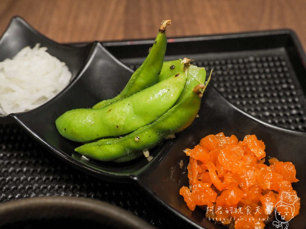 【台中】一膳 - 秀泰文心店｜台中最好吃的鰻魚飯～吃一口就銷魂｜連白飯、醬汁也不馬虎｜食蔬關東煮也大推