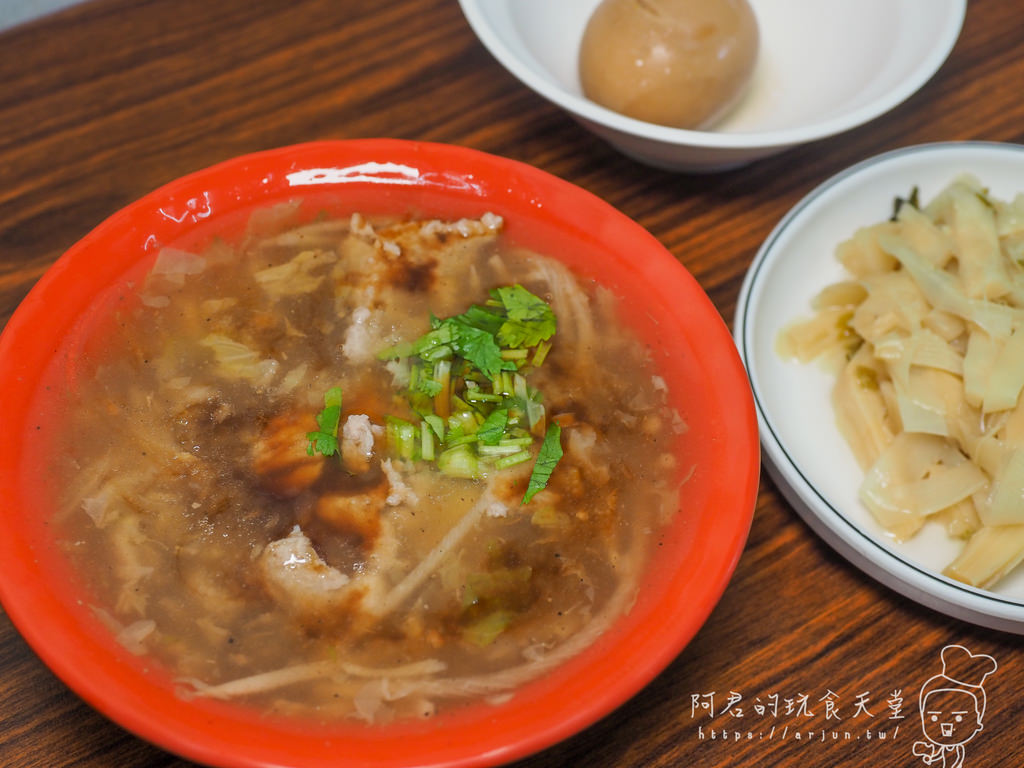 【台中】水湳中央公園美食 王爺魚翅肉羹｜銅板價格就能吃飽喝足的古早味小吃店