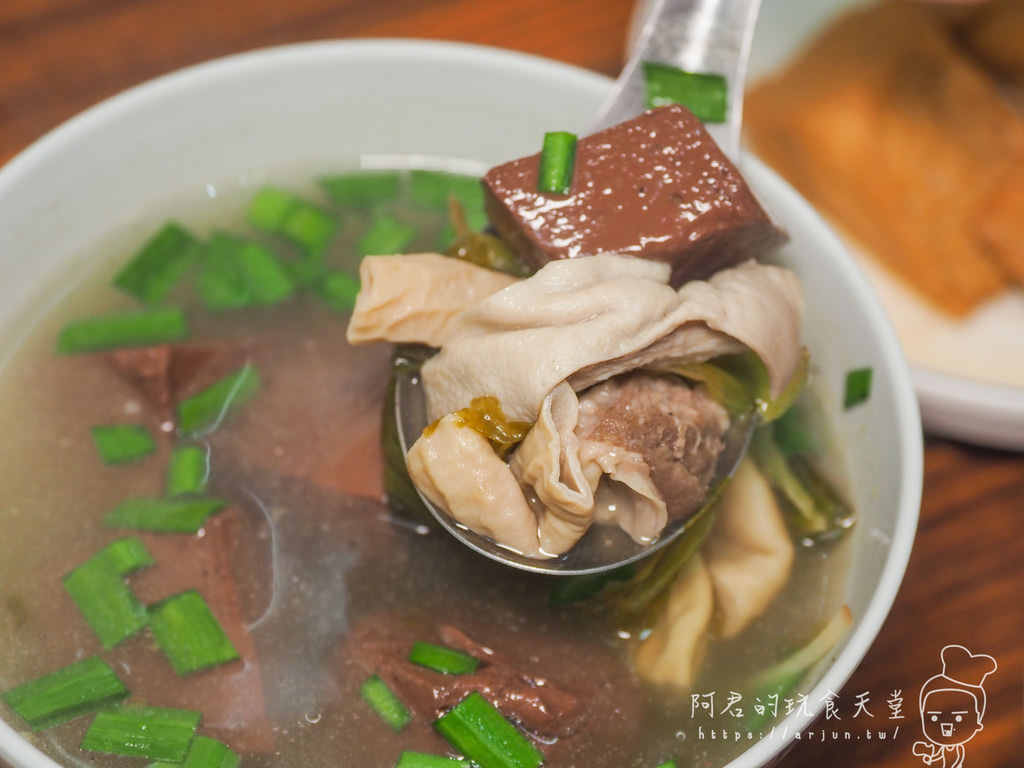 【台中】水湳中央公園美食 王爺魚翅肉羹｜銅板價格就能吃飽喝足的古早味小吃店