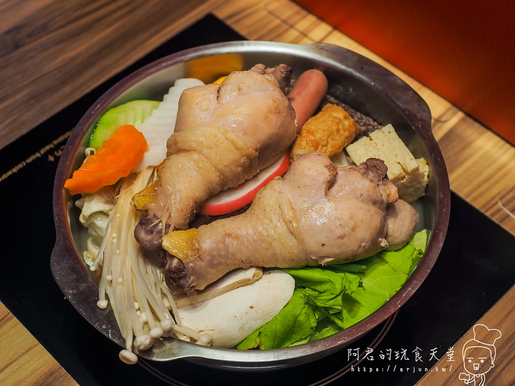 【台中】築崎鍋物 興大殿｜中興大學CP值超高小火鍋｜飲料、冰淇淋還有滷肉飯、滷味隨你吃！