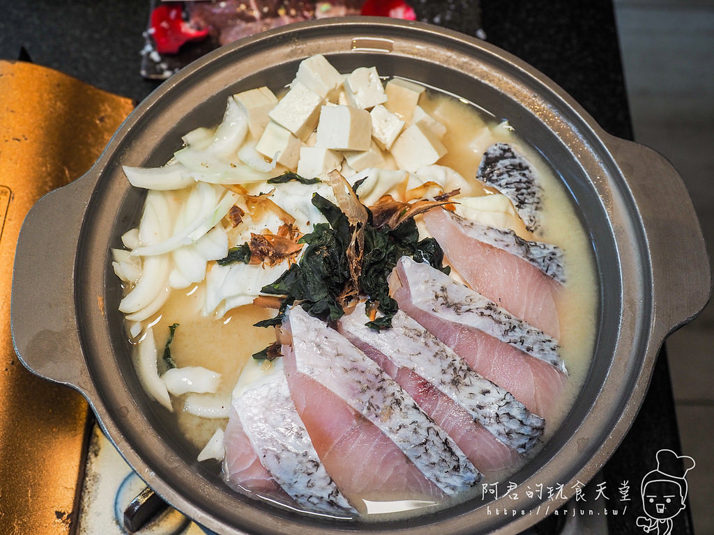 【台中】昭日堂燒肉，裝潢跟擺盤都超浮誇的南屯燒肉店｜台中慶生餐廳推薦(菜單)