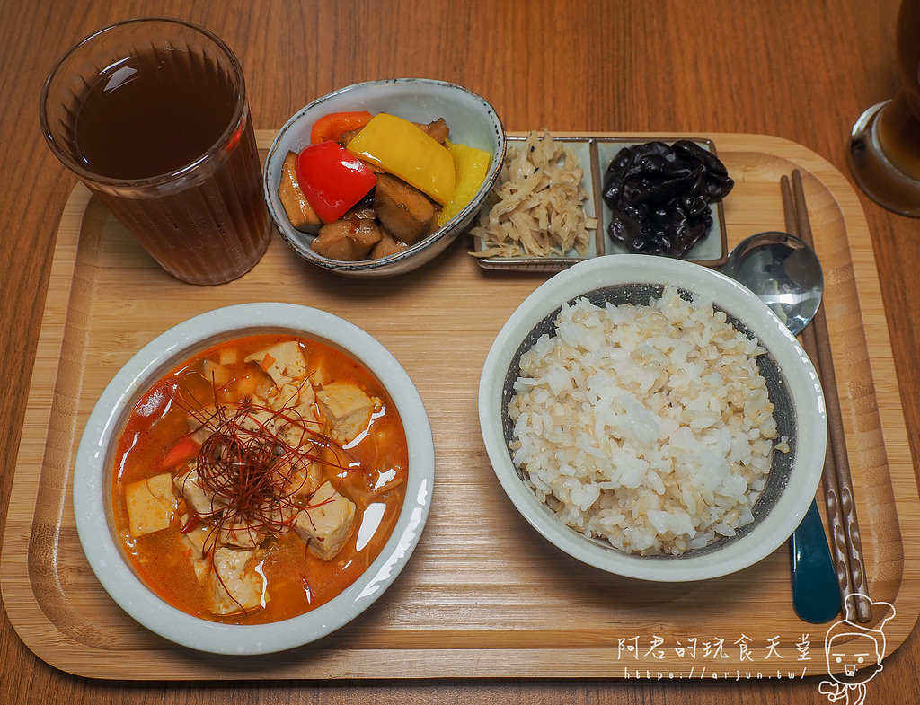 【台中】有樹食｜無肉不歡的朋友也會愛上的純素料理｜台中素食餐廳推薦