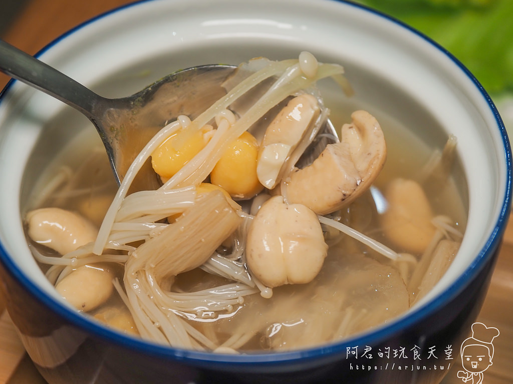 【台中】有樹食｜無肉不歡的朋友也會愛上的純素料理｜台中素食餐廳推薦