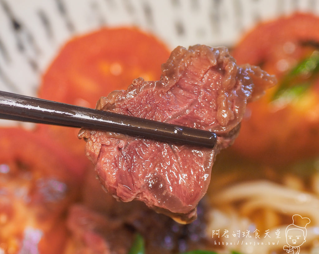 【宅配】混董創食｜冷凍宅配牛肉麵也能這麼好吃？4.4盎司紅燒花腱牛肉麵 X 混董剁椒推薦