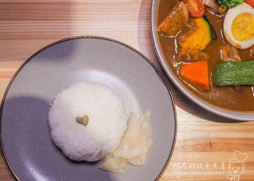 【台中】典咖哩洋食屋｜魚介海鮮與熟成咖哩交織而成的隱藏版美食～北海道札幌湯咖哩